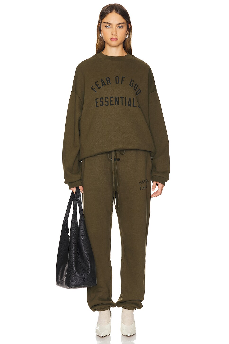 Fear of God ESSENTIALS Fleece Essential Sweatpant in Olive