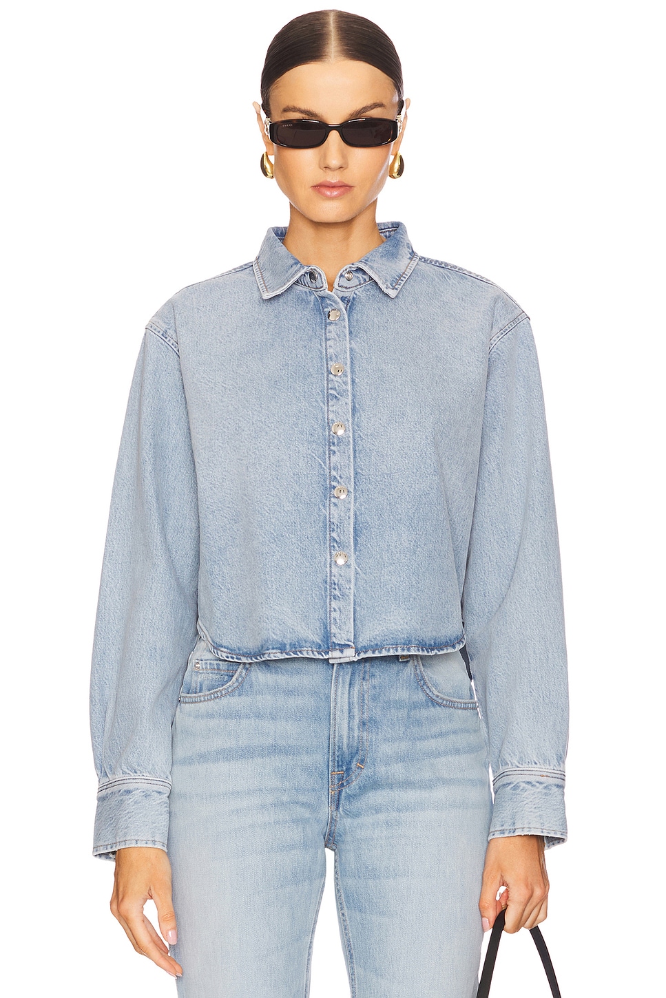 トップス feels FRAME The Swing Shirt in Flightless | REVOLVE