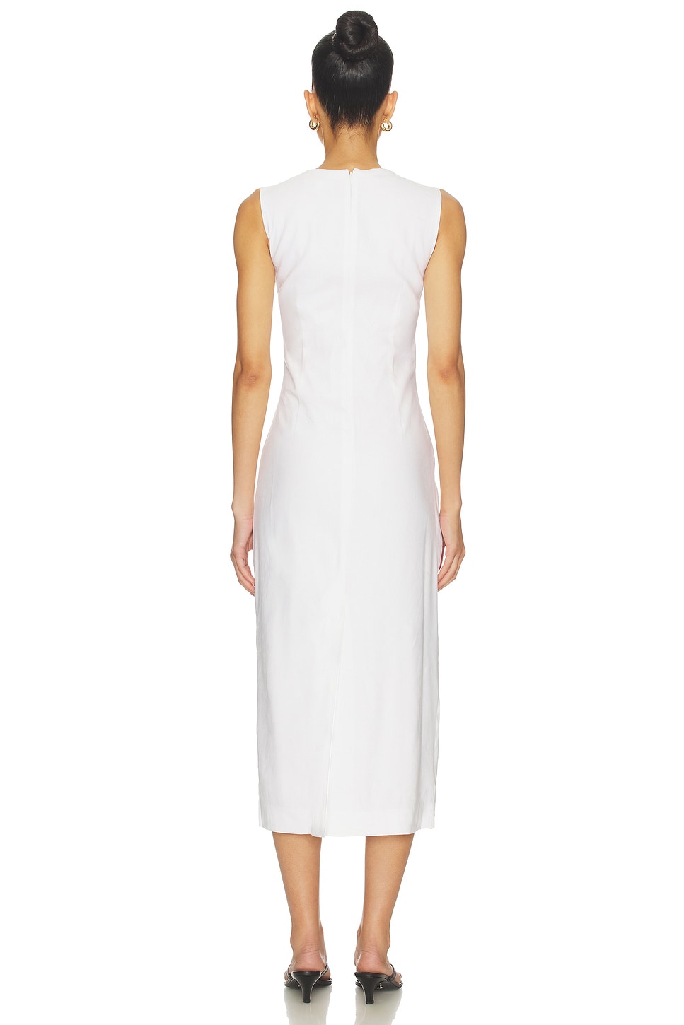 the perfect linen dress Why You Should Invest in a Linen Dress