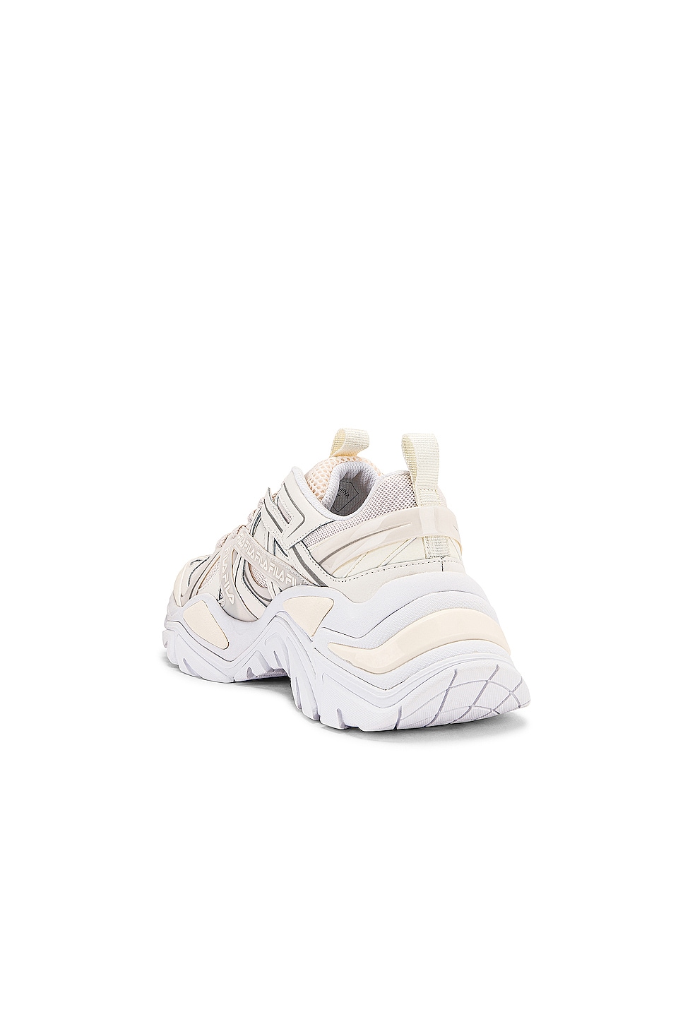 white fila electrove