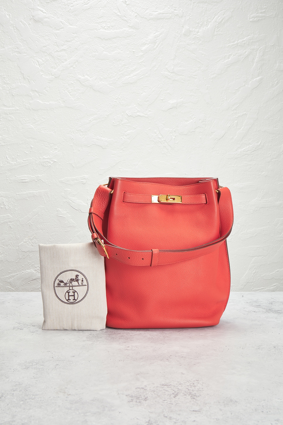 FWRD Renew Hermes Togo So Kelly 22 Shoulder Bag in Rouge | REVOLVE