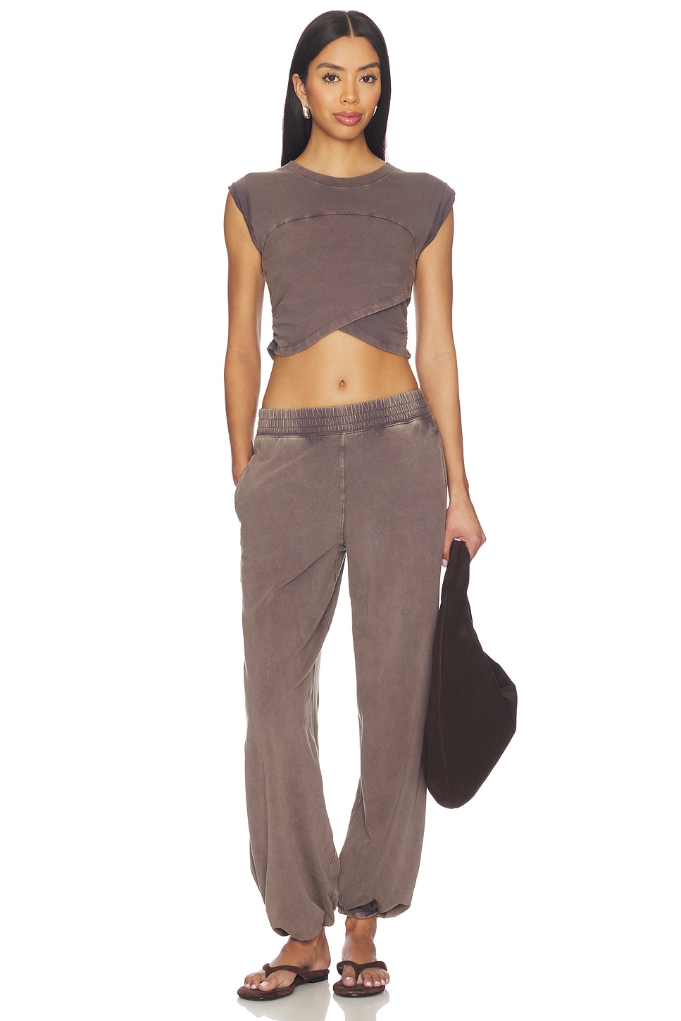 OUTFLOW　BigFree151 Free People x FP Movement Hot Shot Crossover Set in Chocolate