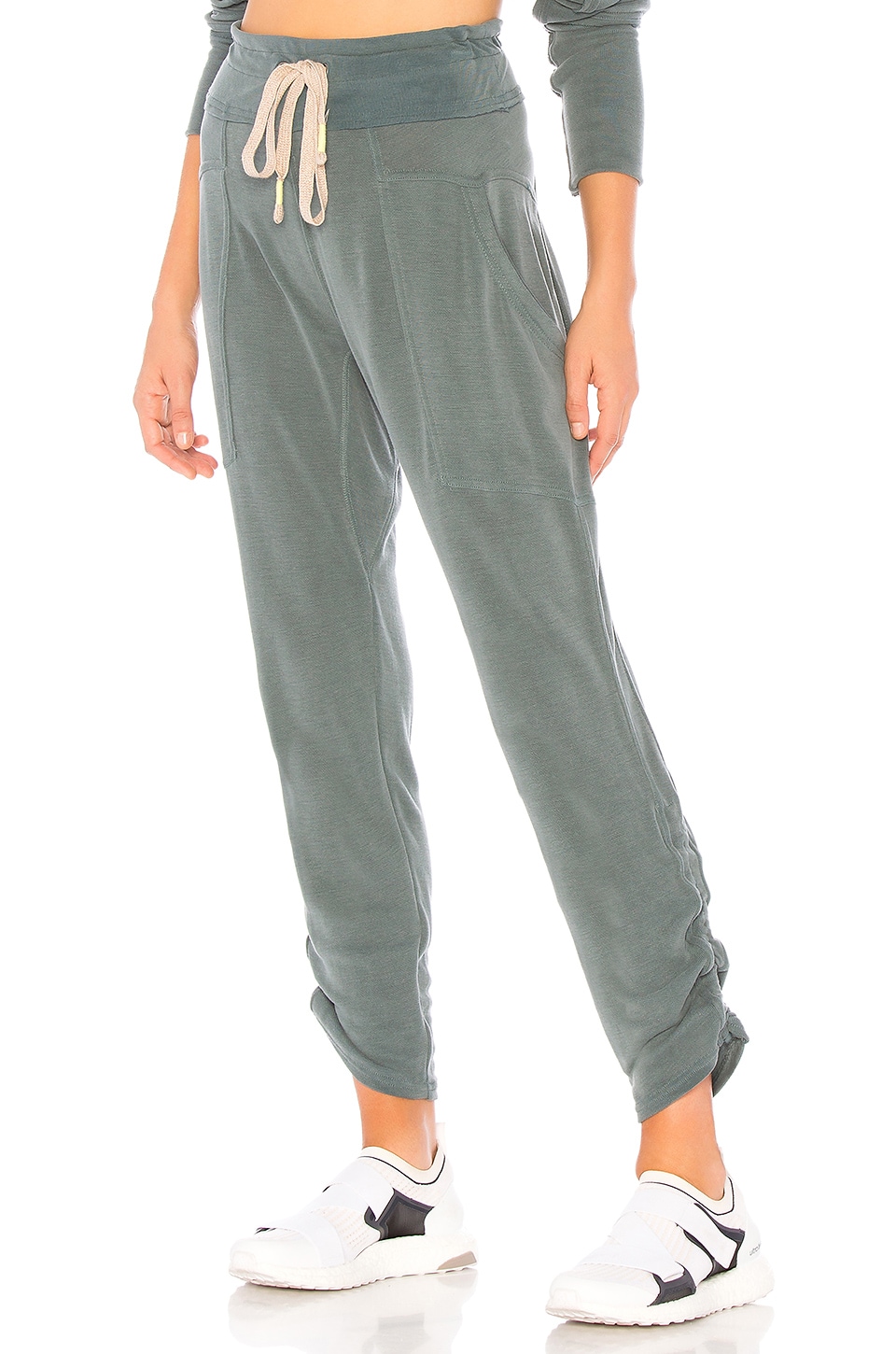 Free People X FP Movement Ready Go Pant in Pine | REVOLVE