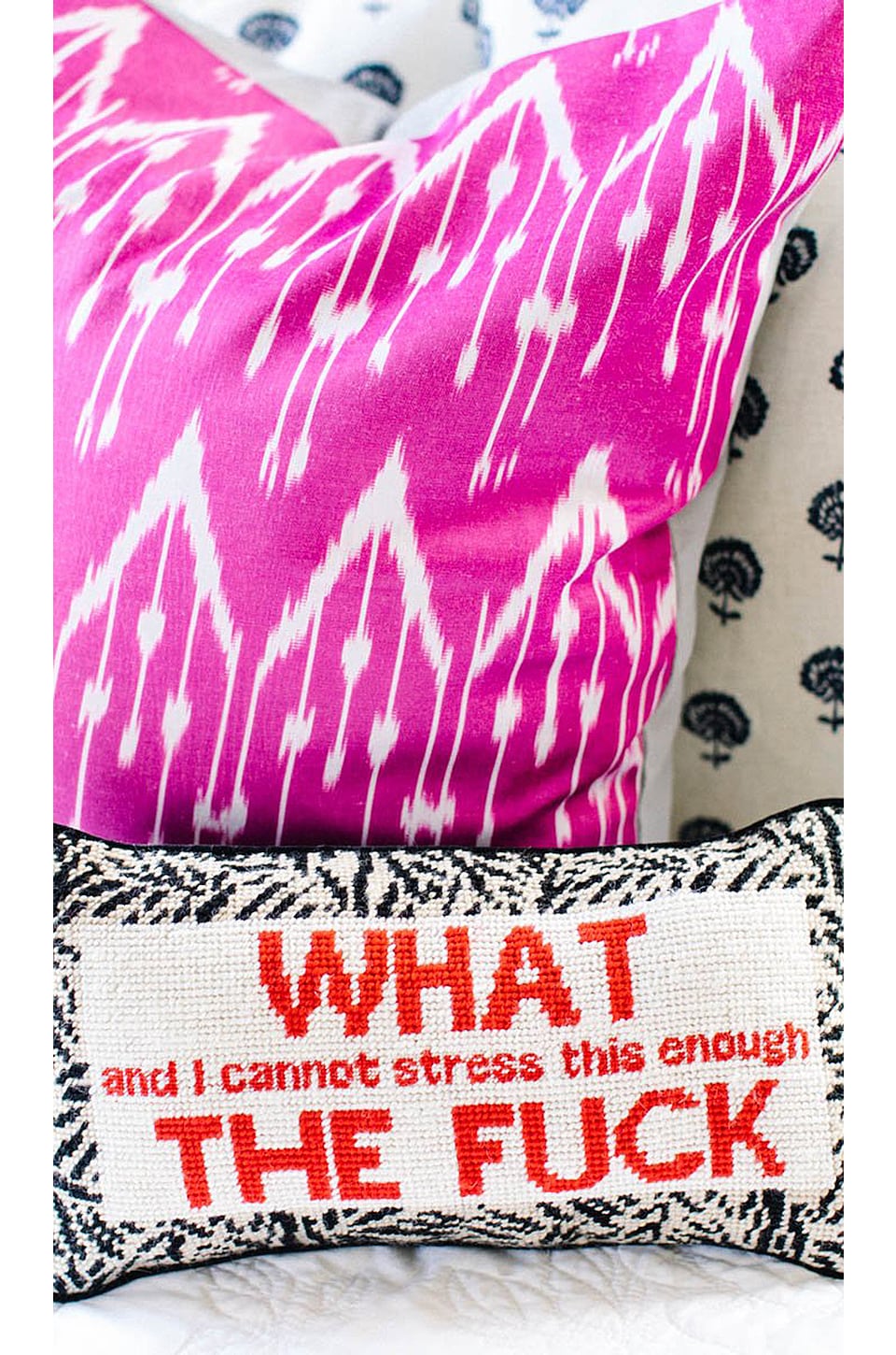 WTF NEEDLEPOINT PILLOW ニードルポイントピロー