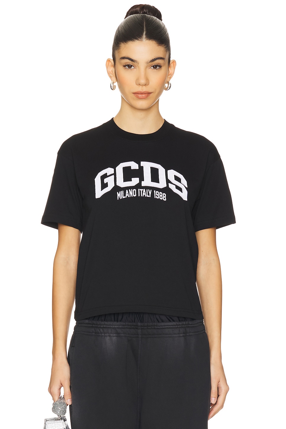 GCDS 売れ筋商品|||ジーシーディーエス Tシャツ トップス レディース T-shirts Black GCDS Tシャツ - Black | REVOLVE