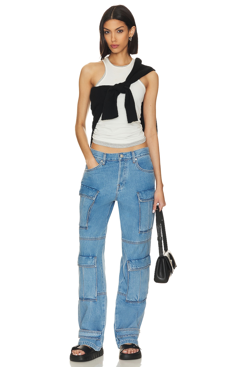 【関税込み】Grlfrnd ブルー Lex カーゴジーンズ GRLFRND Lex Cargo Jeans in San Vincente | REVOLVE