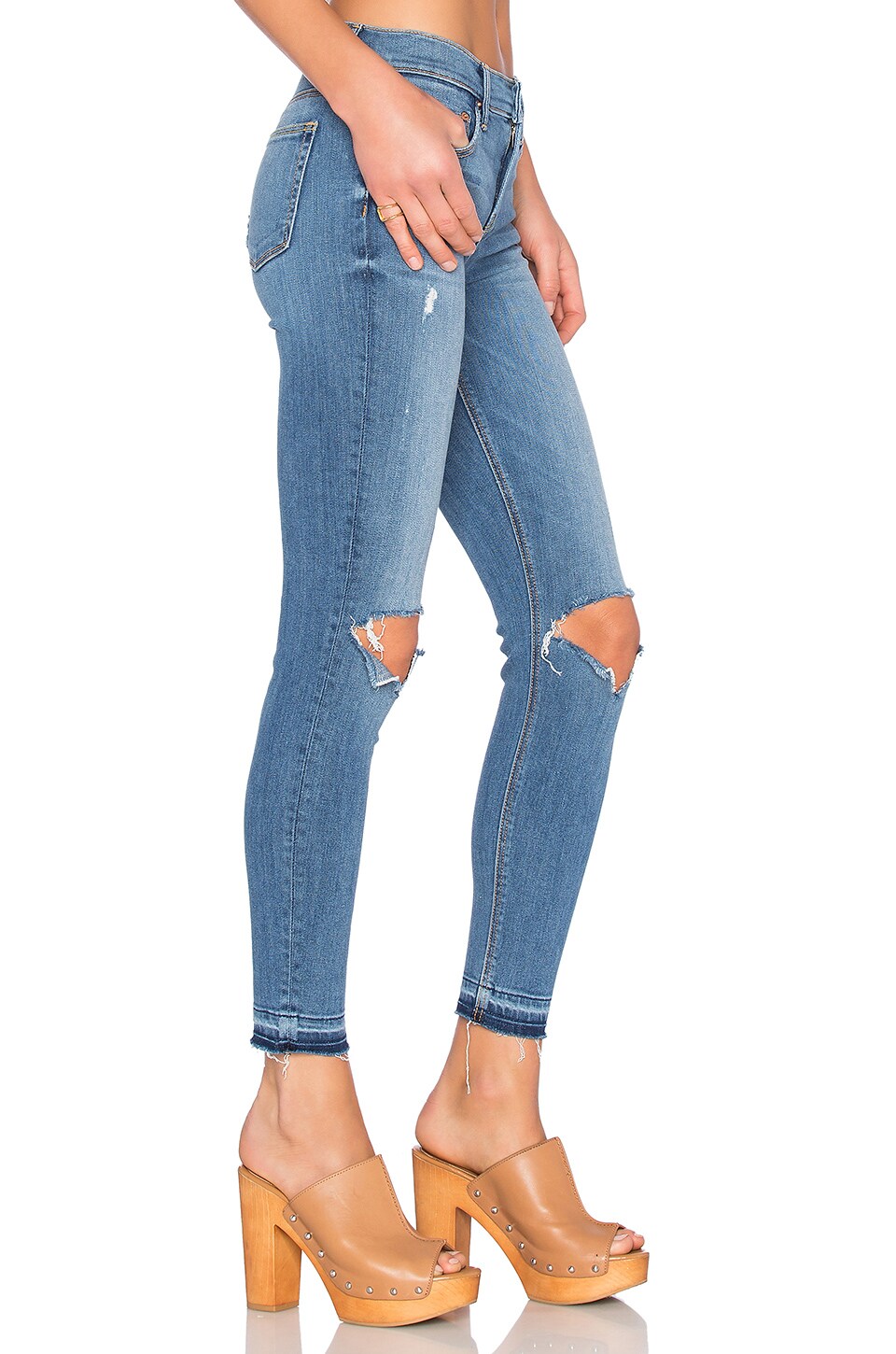 GRLFRND PETITE Candice Mid-Rise Skinny Jean in A Love Song