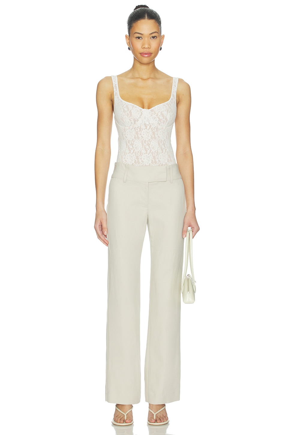 Hanky Panky Signature Lace Underwire Bodysuit in Marshmallow | REVOLVE