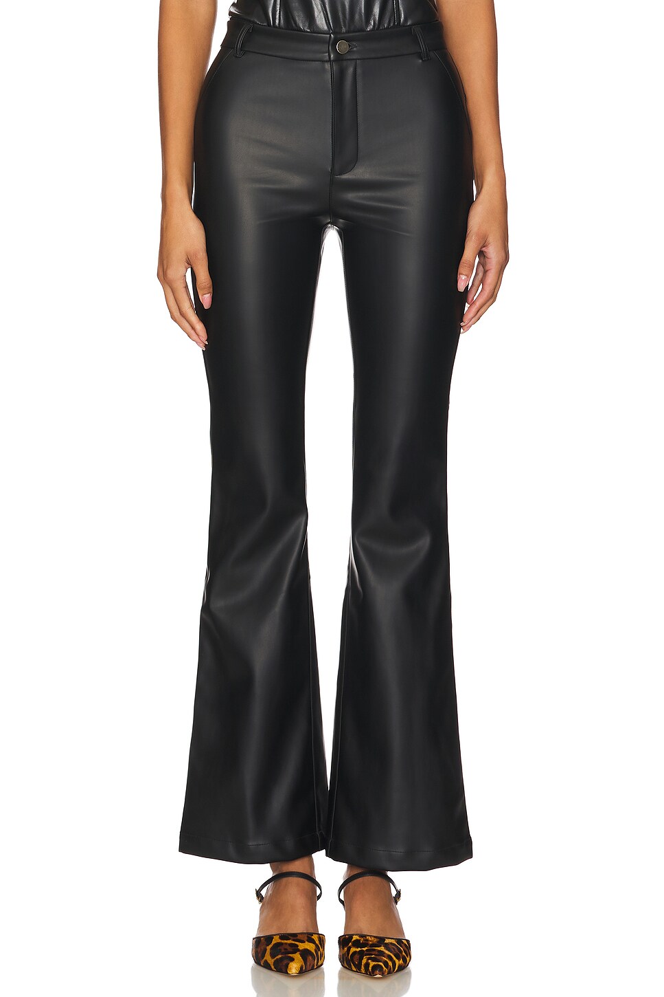 Faye Pant