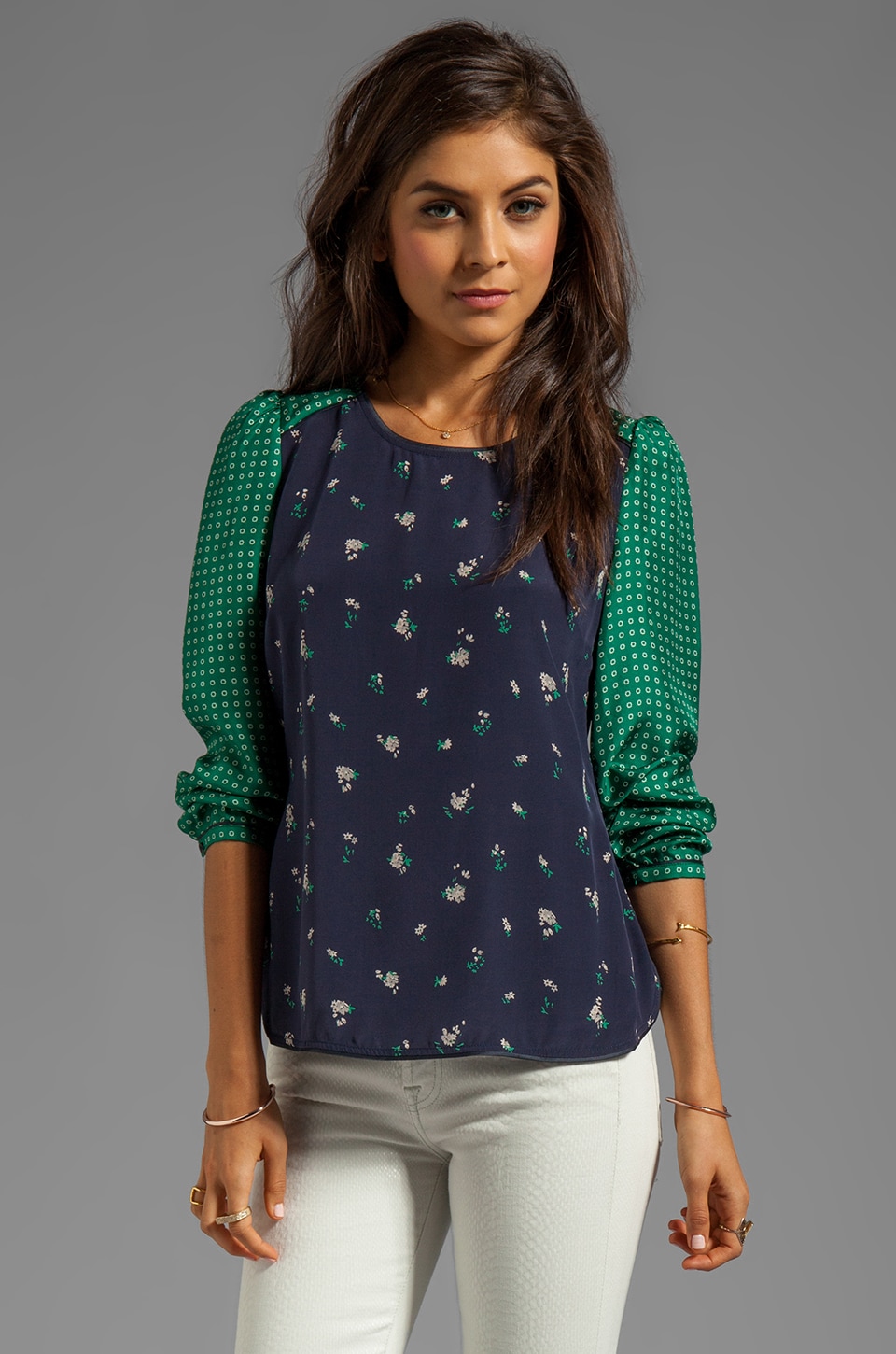 harlyn Blocked Button Back Blouse en Navy Floral