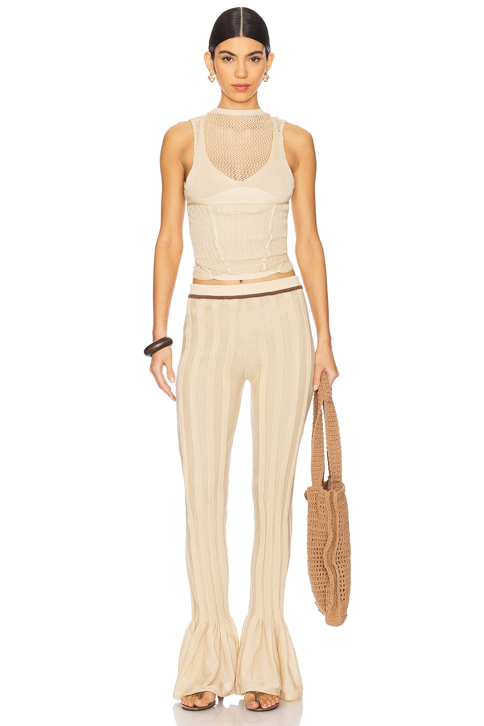 【関税込み】Isa Boulder グレー Tennis スコート ISA BOULDER Rider Top in Beige | REVOLVE
