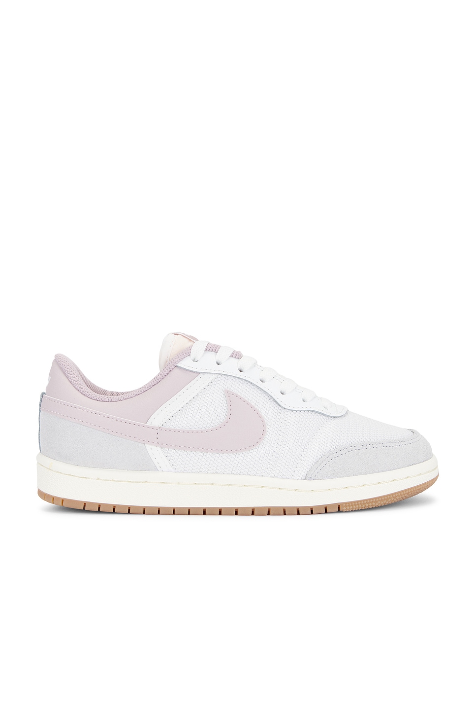 Air Jordan Skyline Low Sneaker