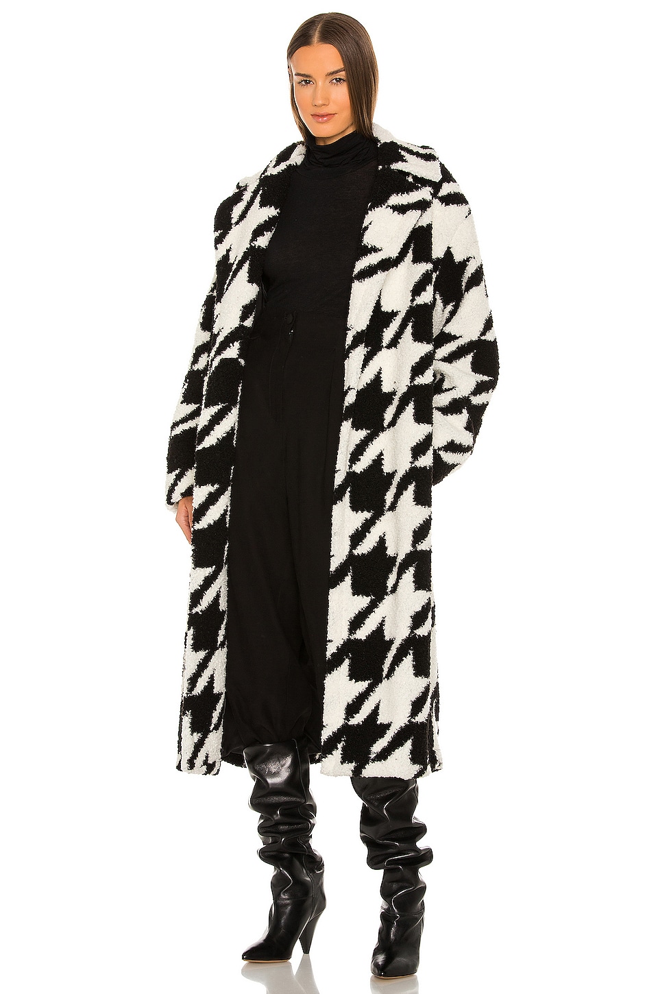 L'Academie Arlo Coat