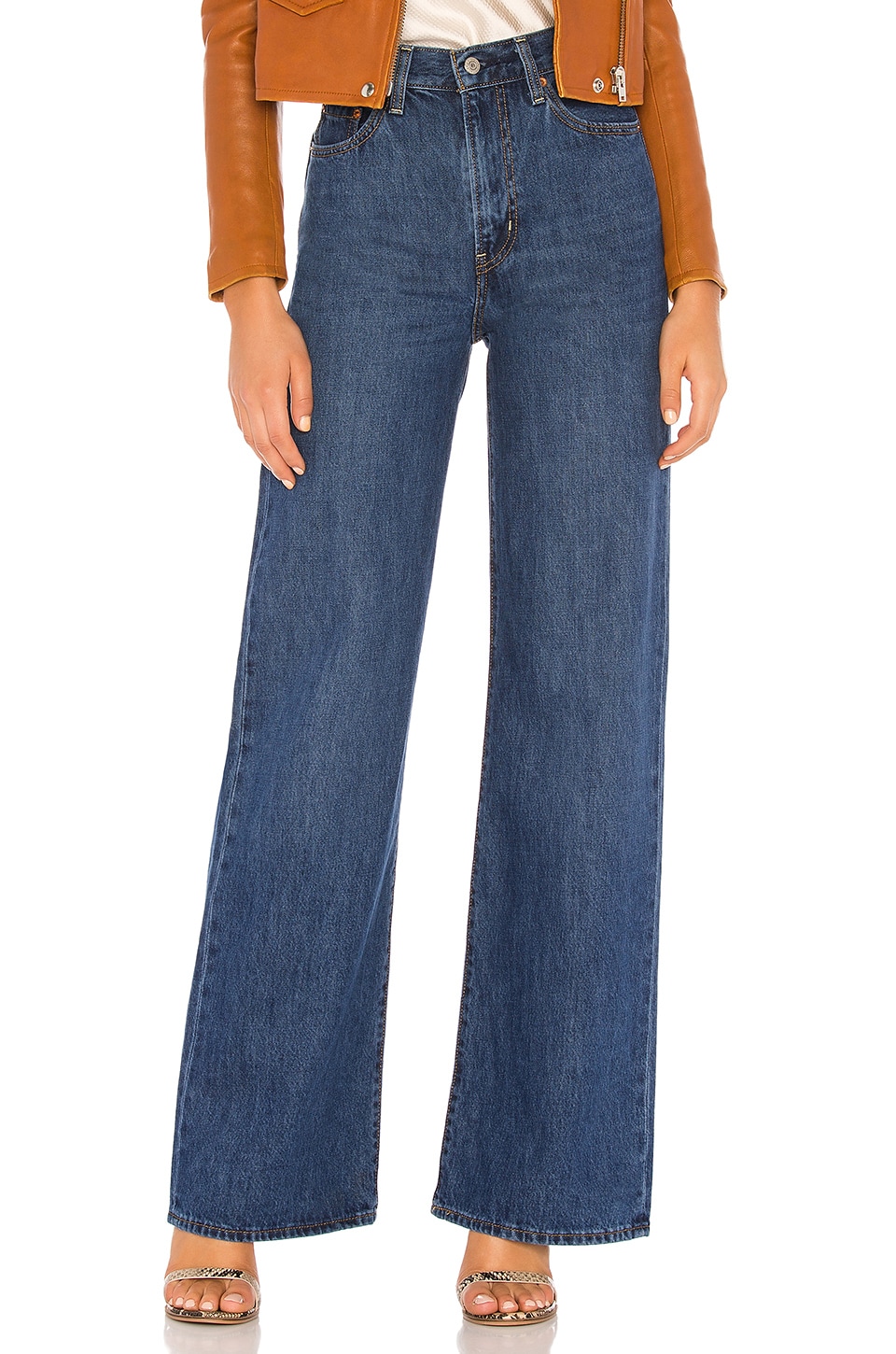 LEVI'S Ribcage Wide Leg Jean in High 