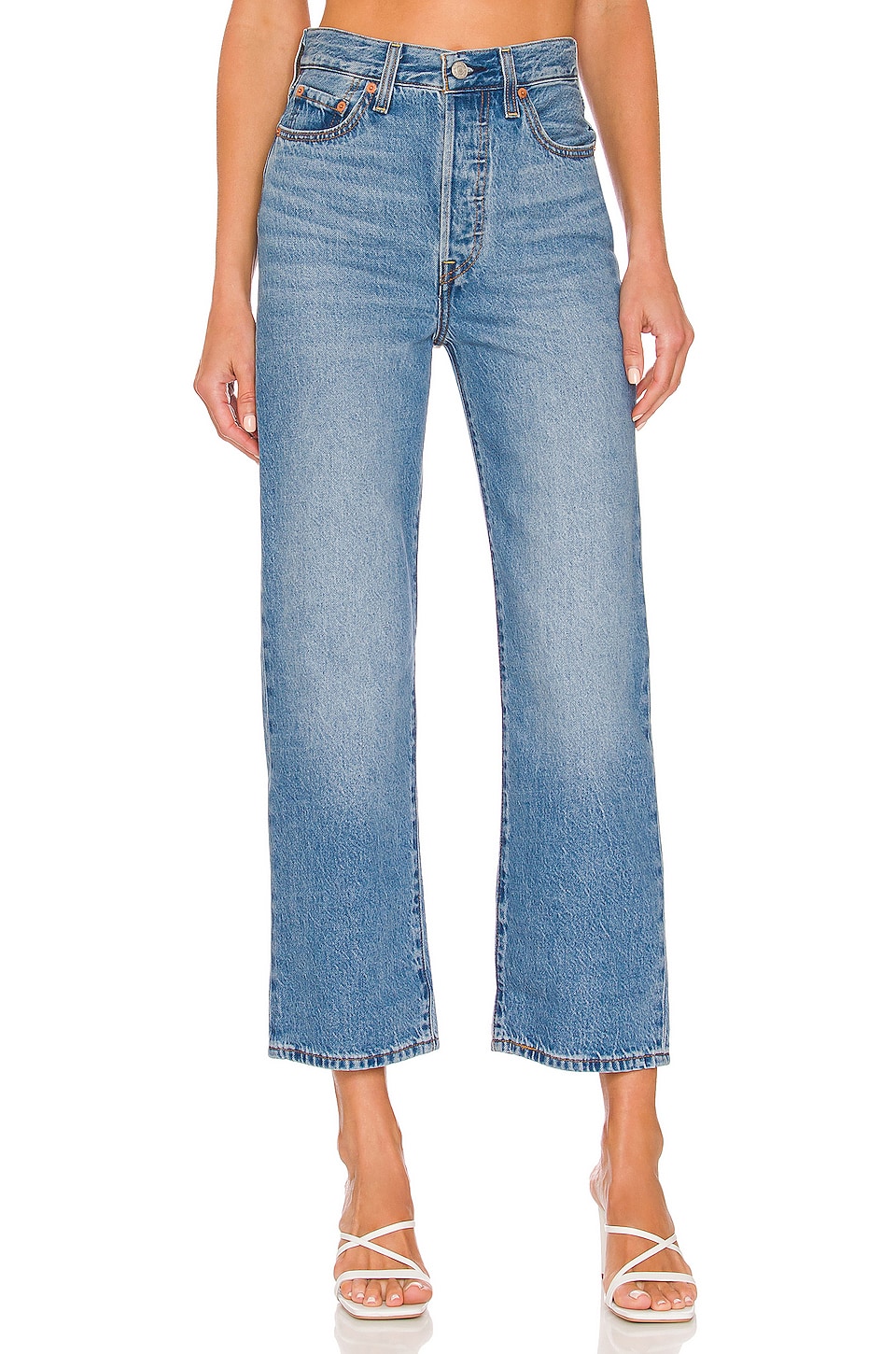 LEVI'S Ribcage Straight Ankle in In the Middle | REVOLVE