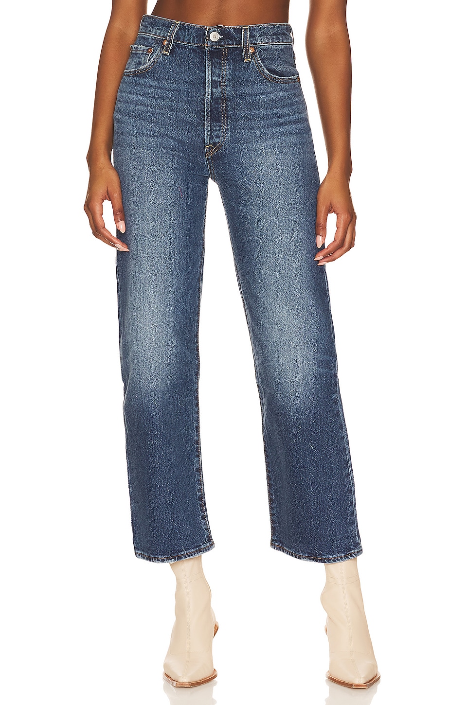 LEVI'S Ribcage Straight Ankle in Valley View | REVOLVE