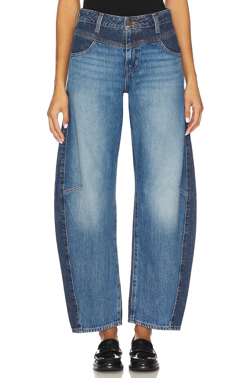 Barrel Saddle Back Jeans