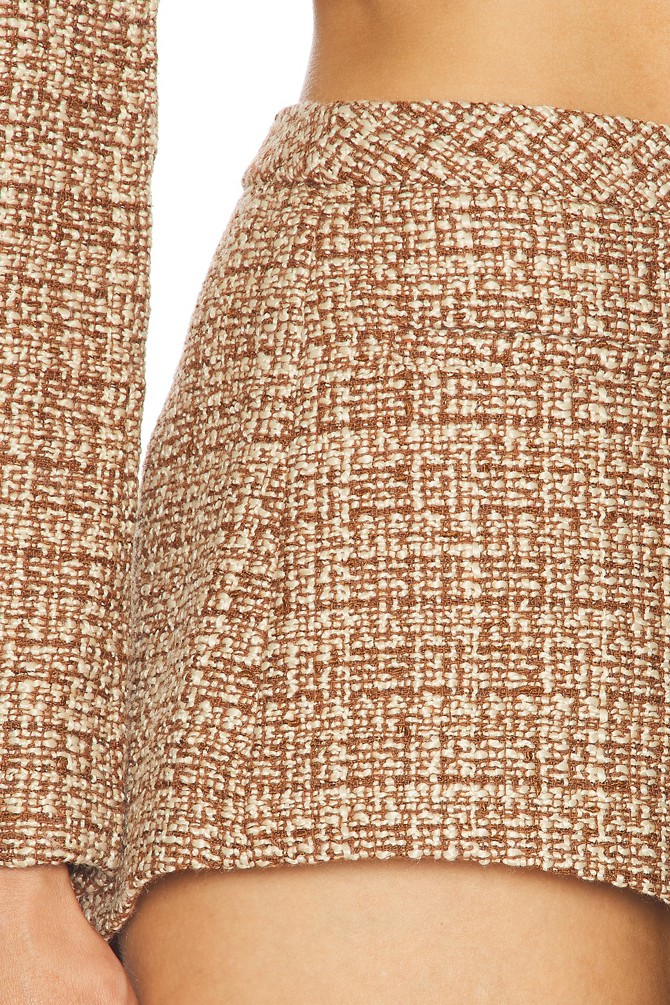 Daphne Tweed Hot Short
