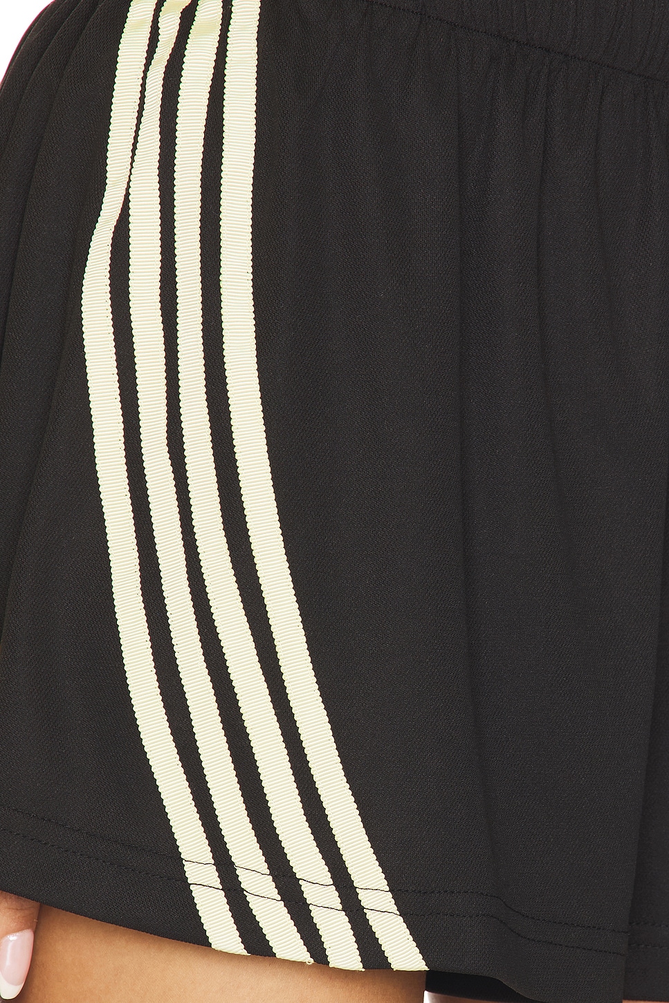 Sensa Short