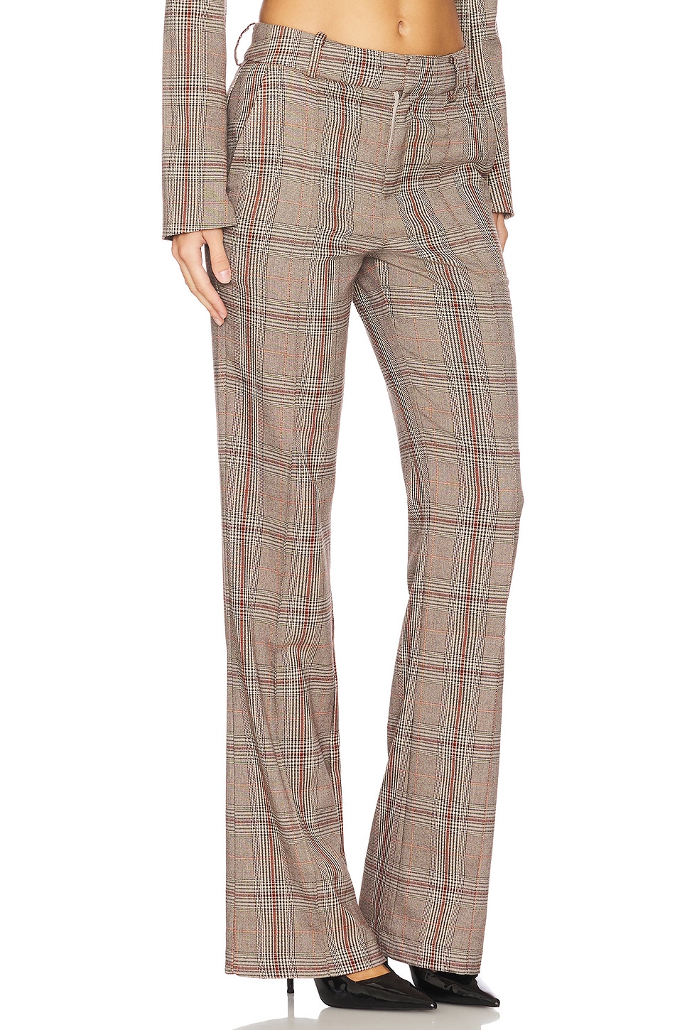 Bonnie Pant - Thumbnail 2