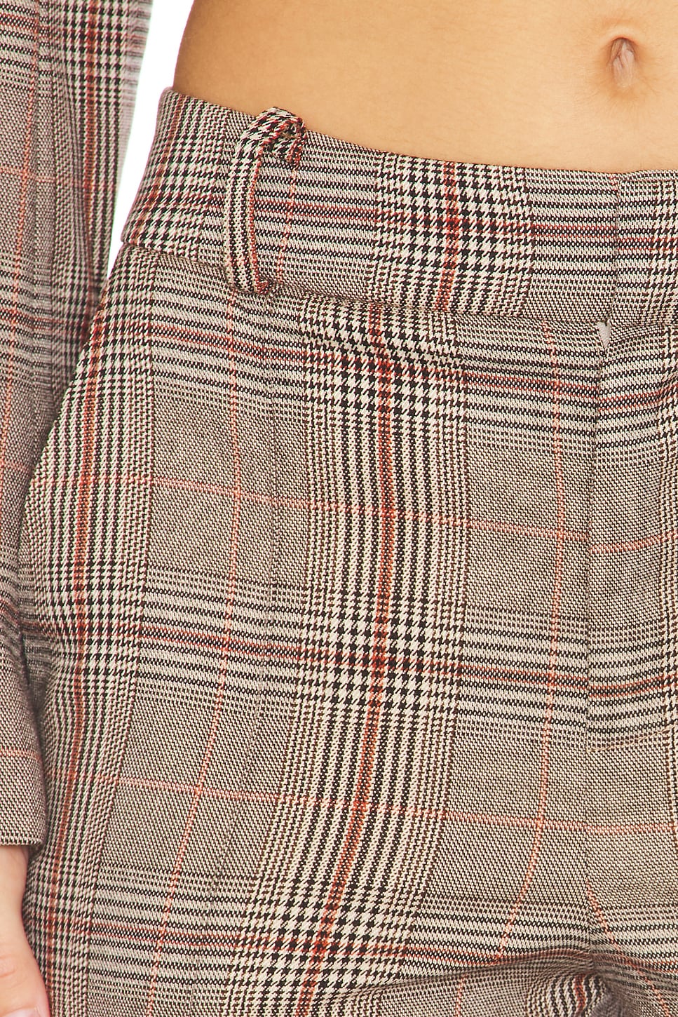Bonnie Pant - Thumbnail 6