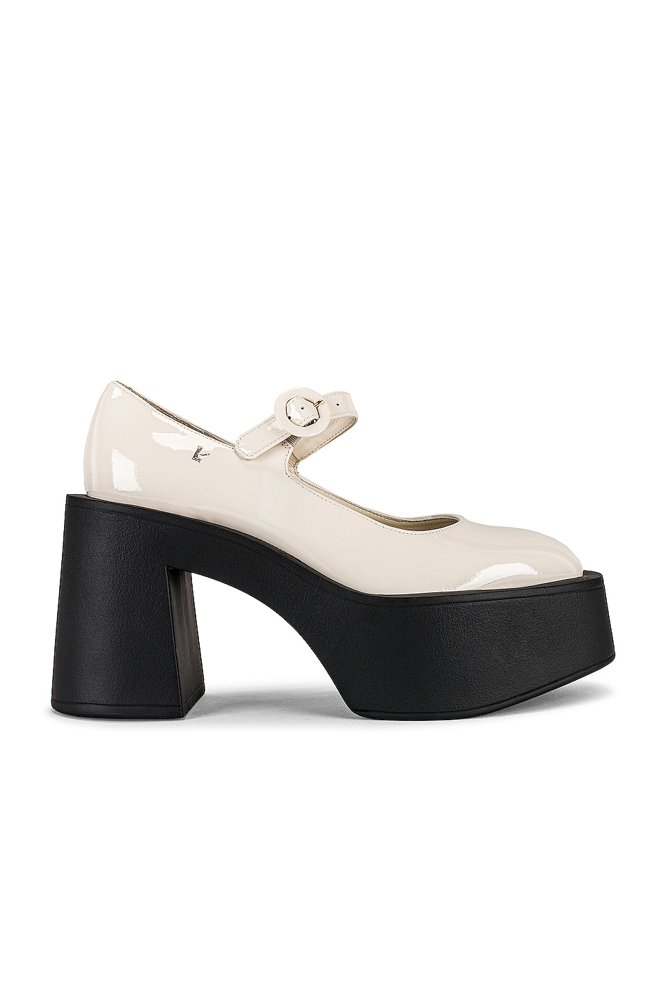 Larroude Olivia Pump in Ivory | REVOLVE