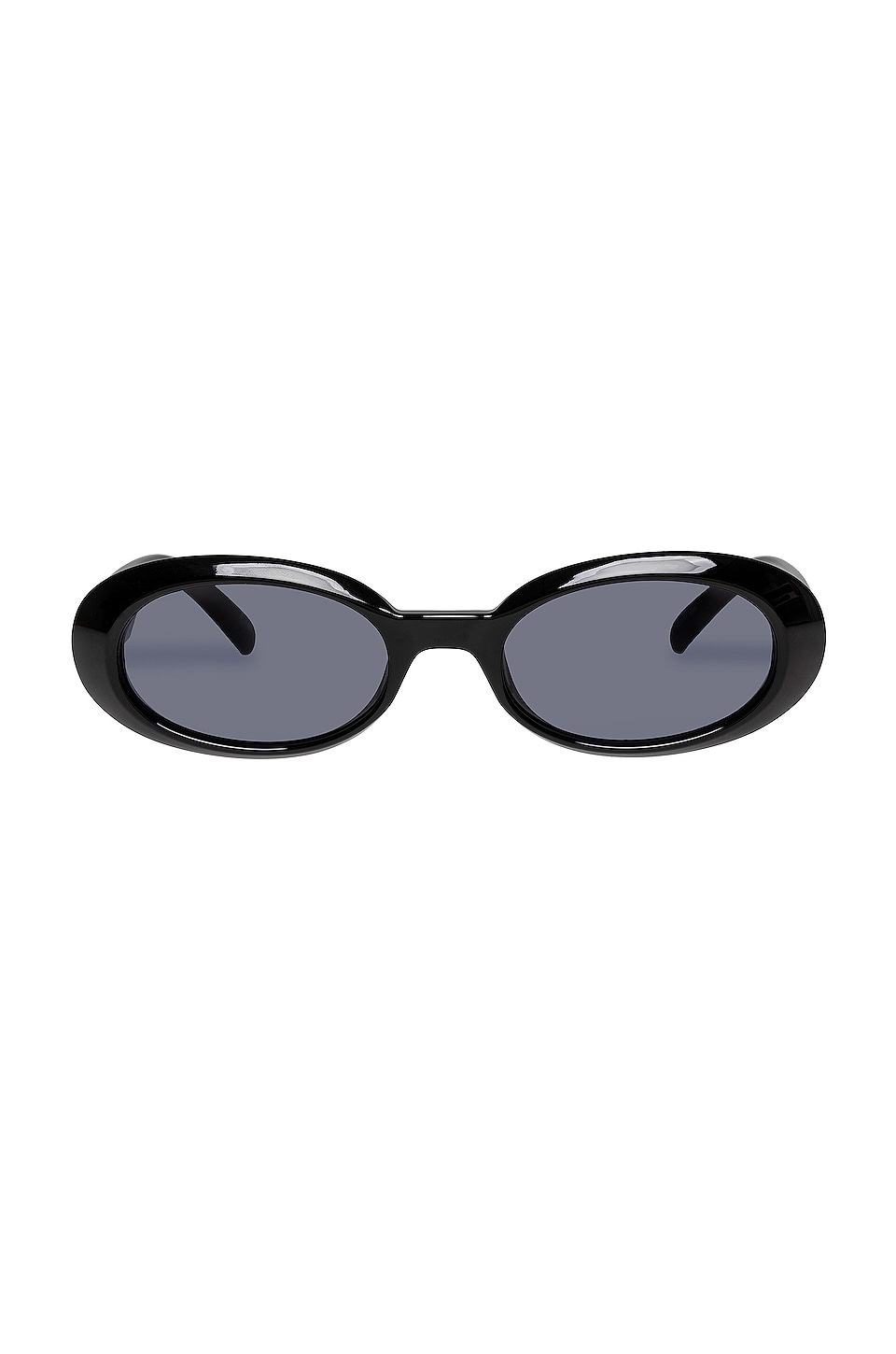 Le Specs Work It! in Black & Smoke Mono | REVOLVE
