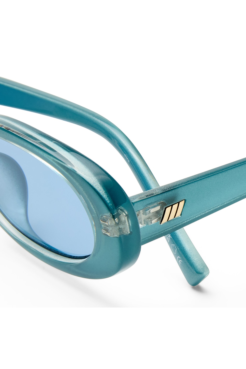 Le Specs OUTTA LOVE サングラス - Blue Pearl & Blue Tint | REVOLVE