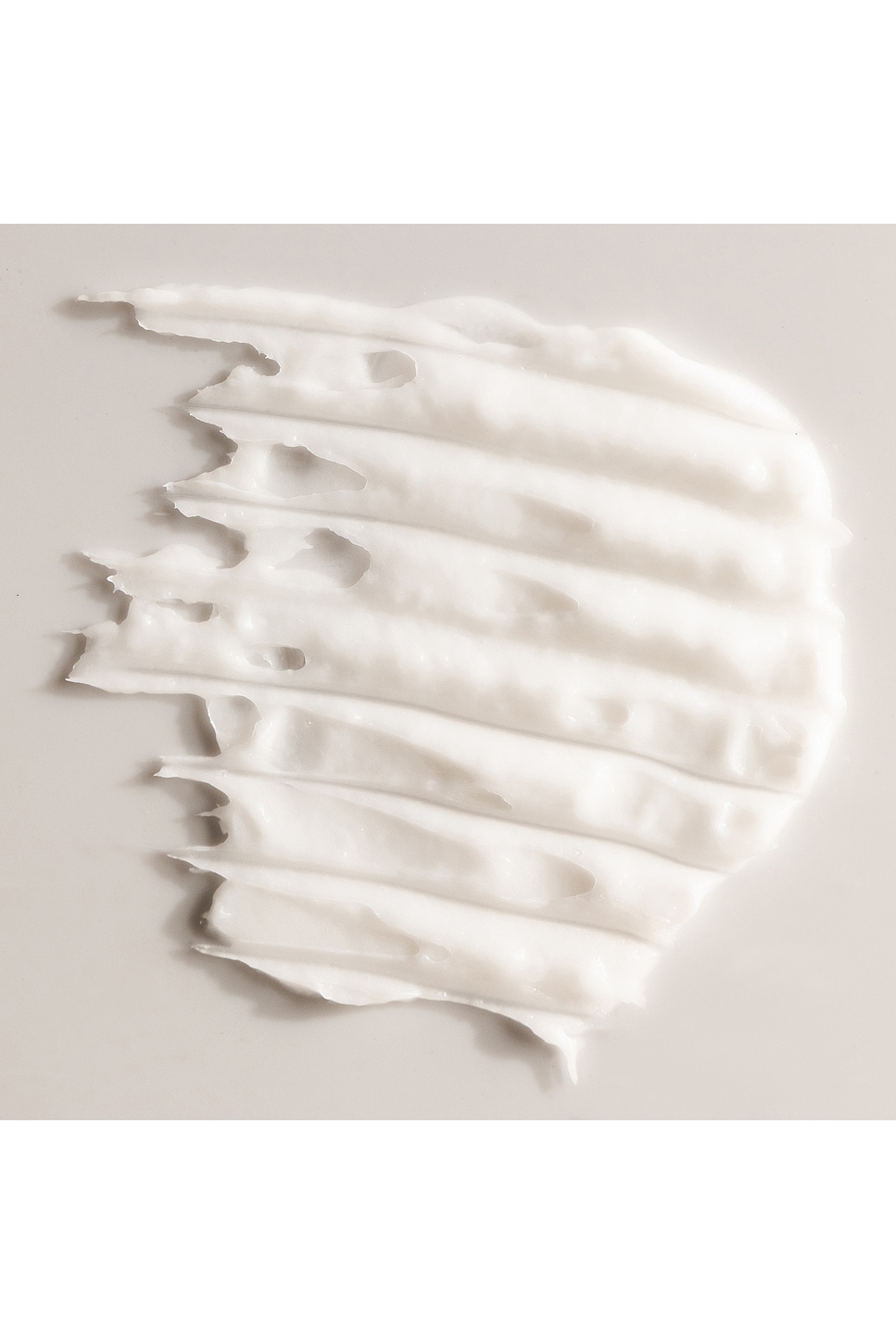 High Performance Neck And Decolletage Treatment - thumbnail 3