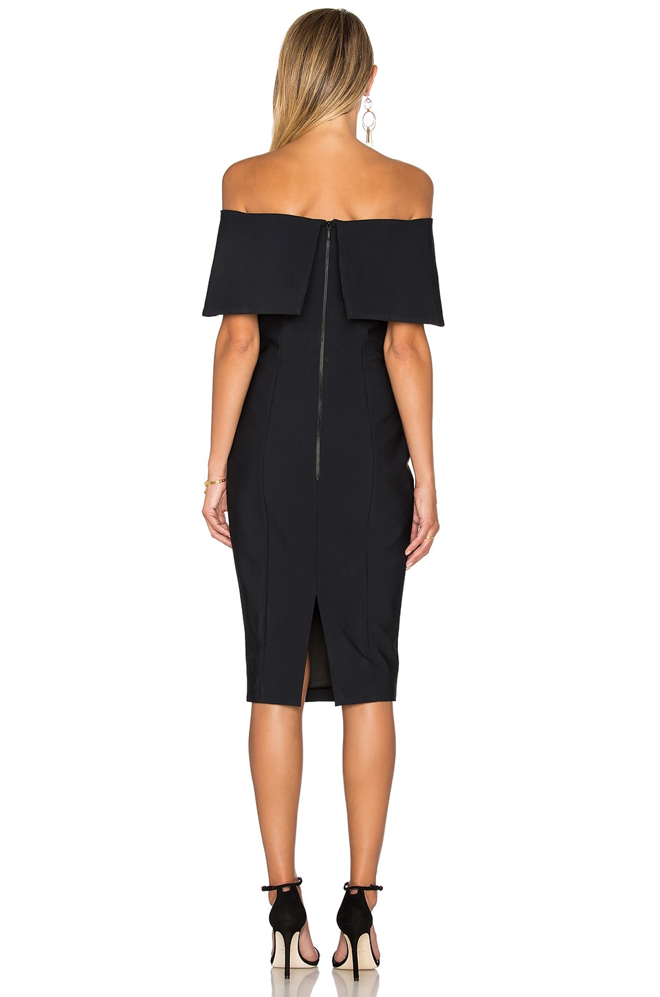 MISHA ROBE BROOKLYN en Black | REVOLVE