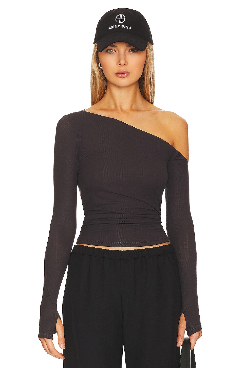 Magdelano Tee
