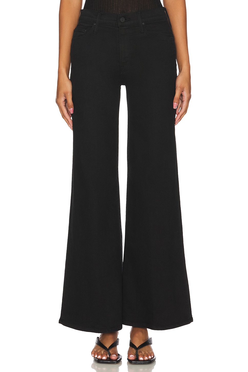 Petite mère MOTHER Petite Lil' Twister Sneak Jeans in Pitch | REVOLVE