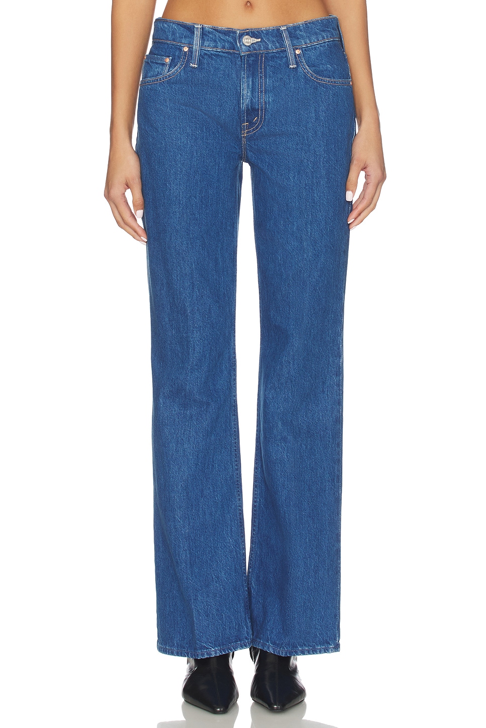 MOTHER The Bookie Sneak Jeans in Scoot This Way | REVOLVE