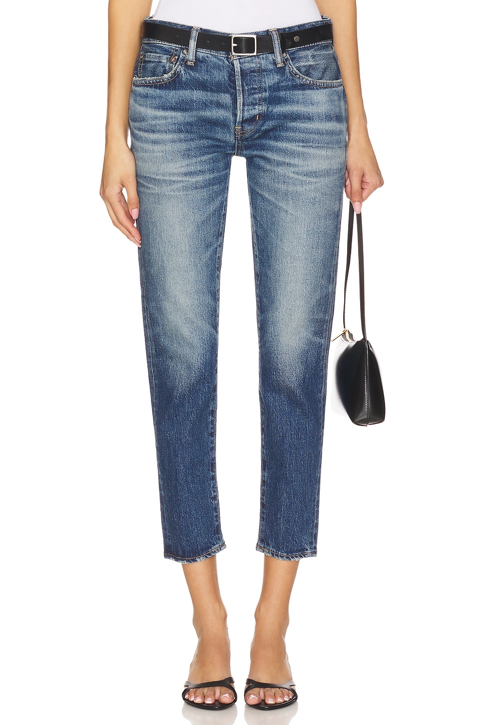品良く着こなすため Moussy Vintage Sycamore Tapered Jeans in Blue | REVOLVE パンツ