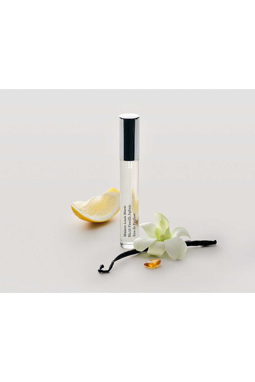 No.15 Vanille Infinie Eau de Parfum Travel Spray - thumbnail 3