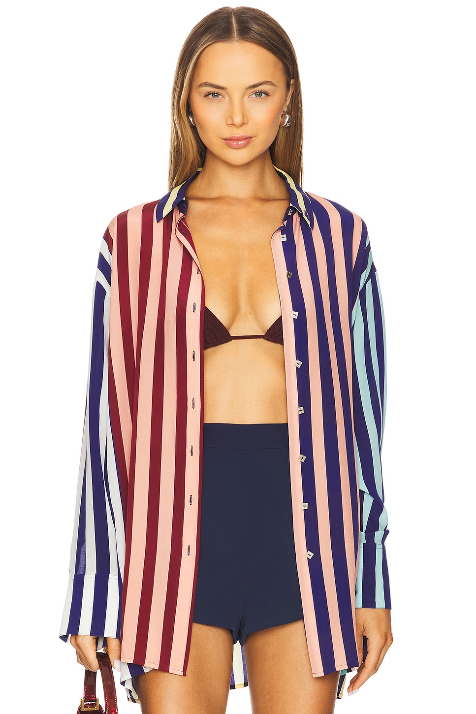 Muma World CAMISA OVERSIZED en Stripe | REVOLVE, image size:967x1450