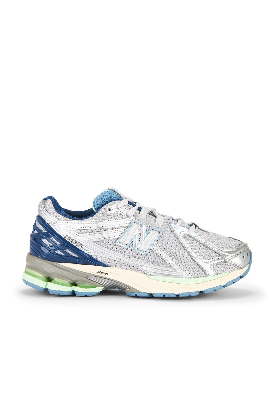 New Balance 1906r Sneaker in Silver Metallic & Lab Green | REVOLVE