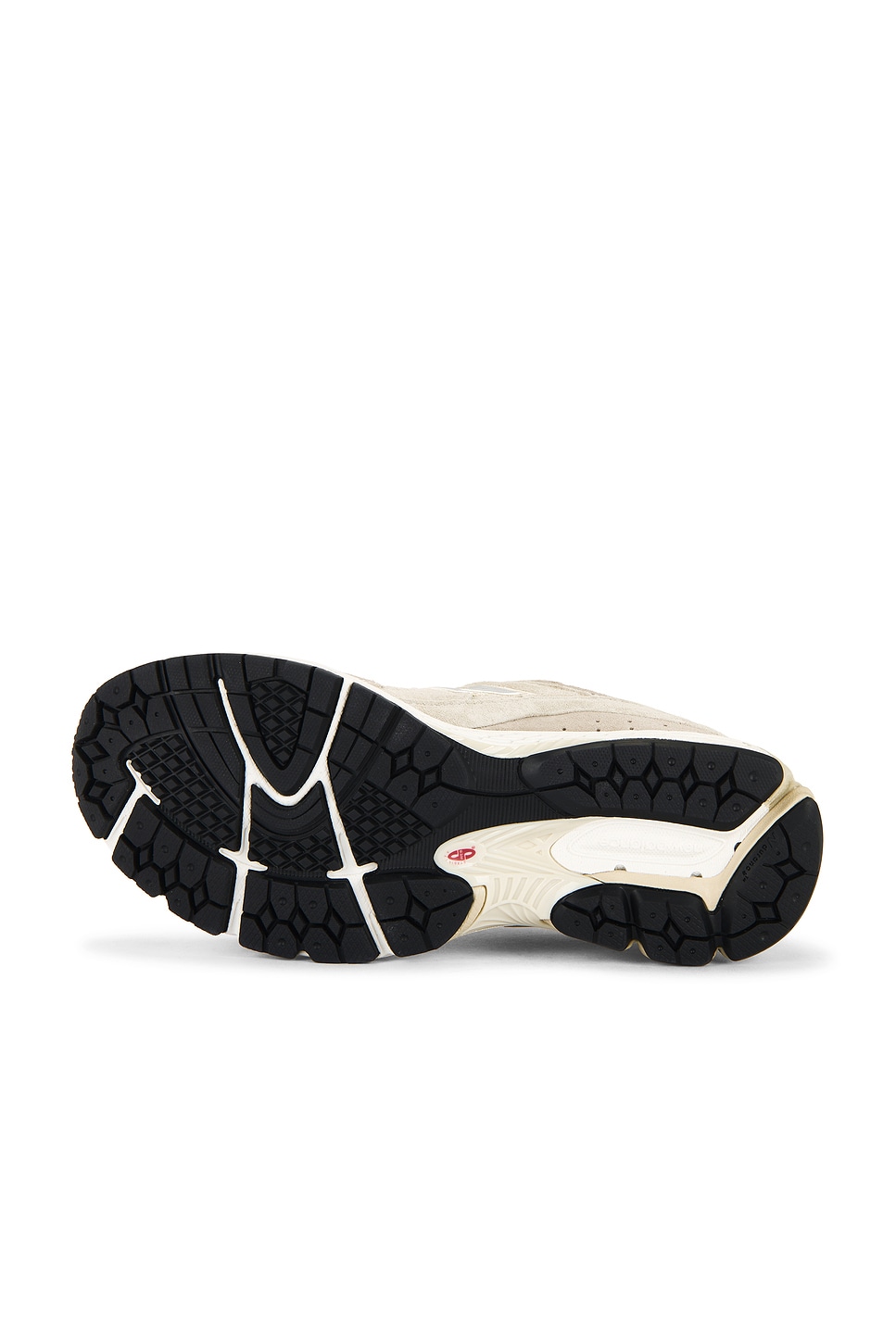 2002r Sneaker