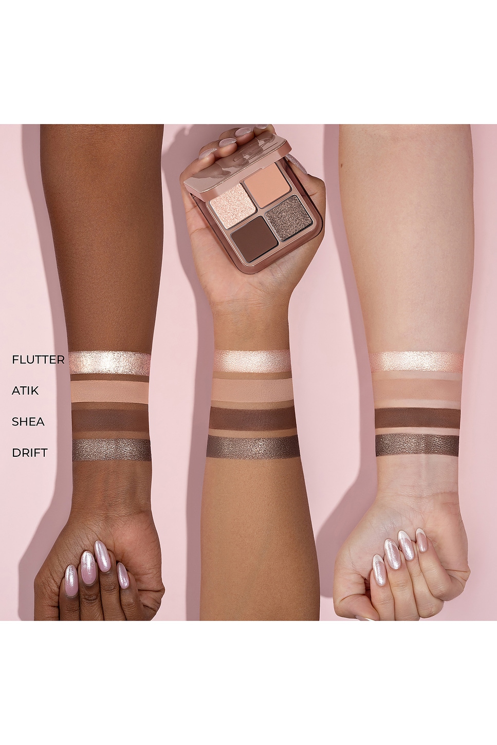Luxe Glam Compact Quad Eyeshadow Palette - thumbnail 2