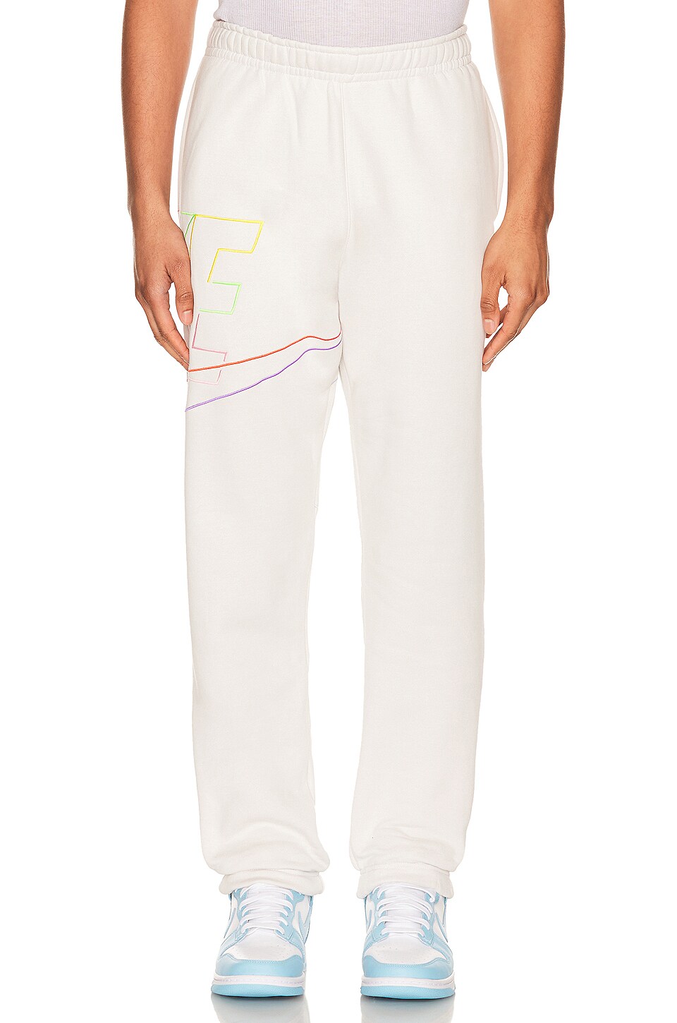 Nike M Nk Club+ Bb Cf Pant Mcf in Phantom | REVOLVE