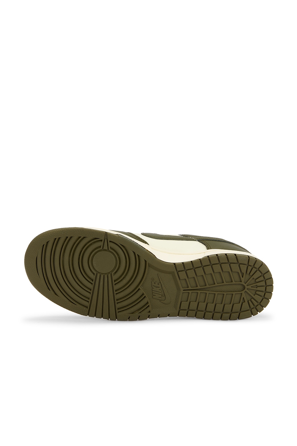 Dunk Low Retro Sneakers
