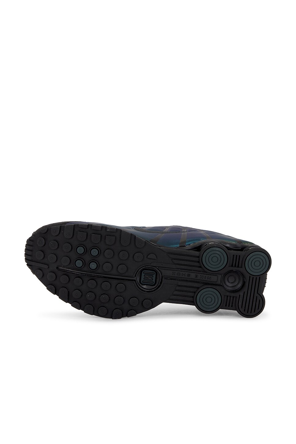 Nike SHOX スニーカー - Black, Seaweed, & Light Lemon Twist | REVOLVE