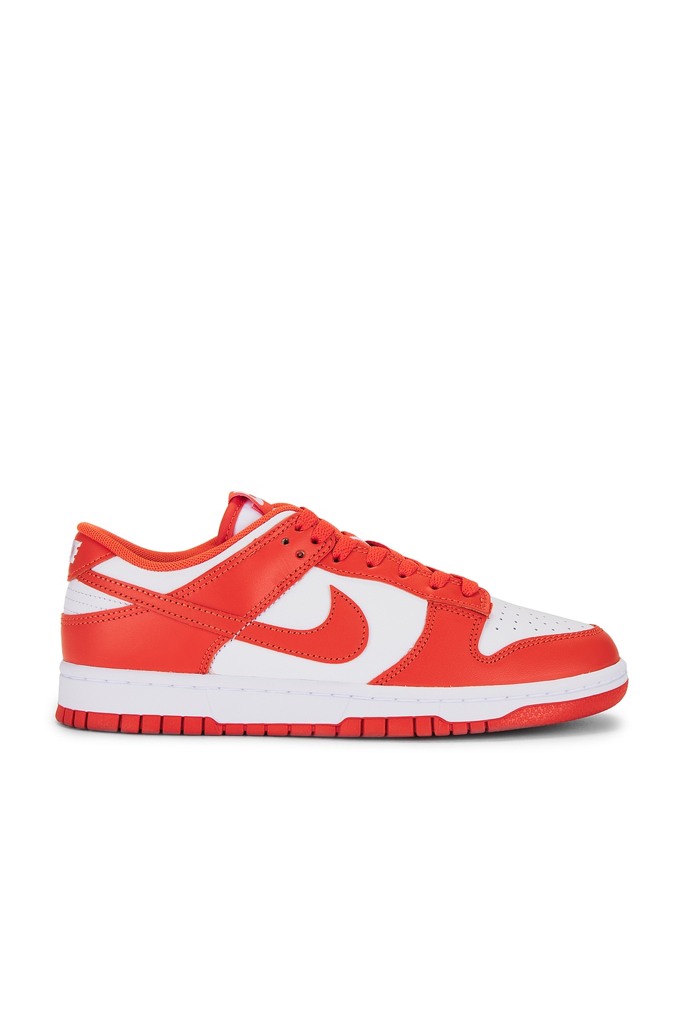 Nike DUNK スニーカー - Cosmic Clay & White | REVOLVE