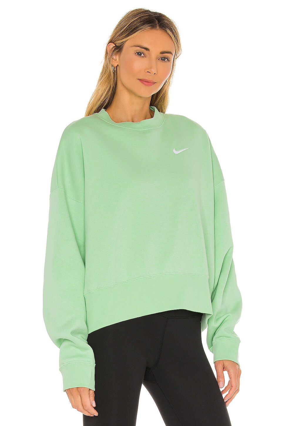 nike fleece trend sweatshirt