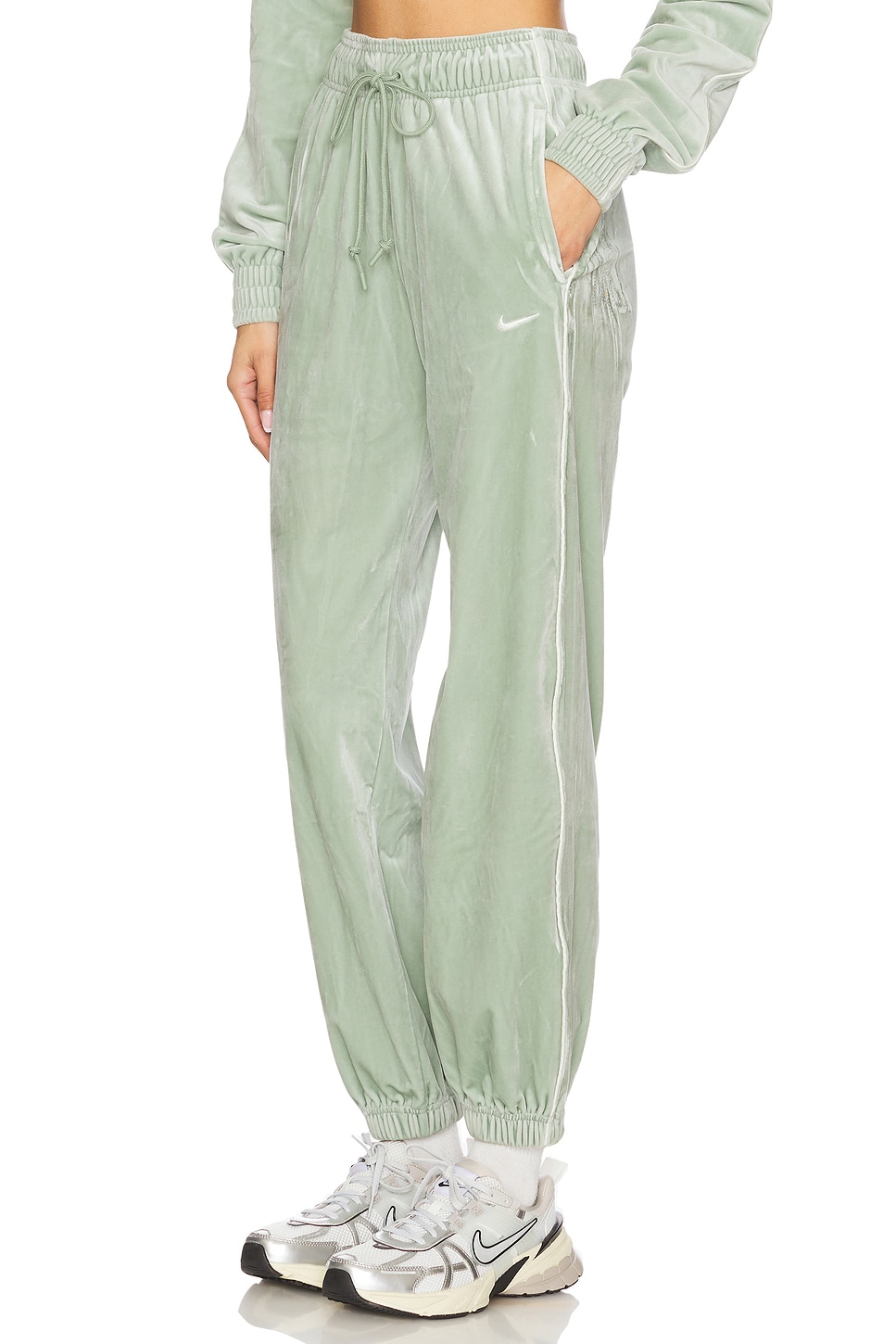 Velour Jogger - Thumbnail 3