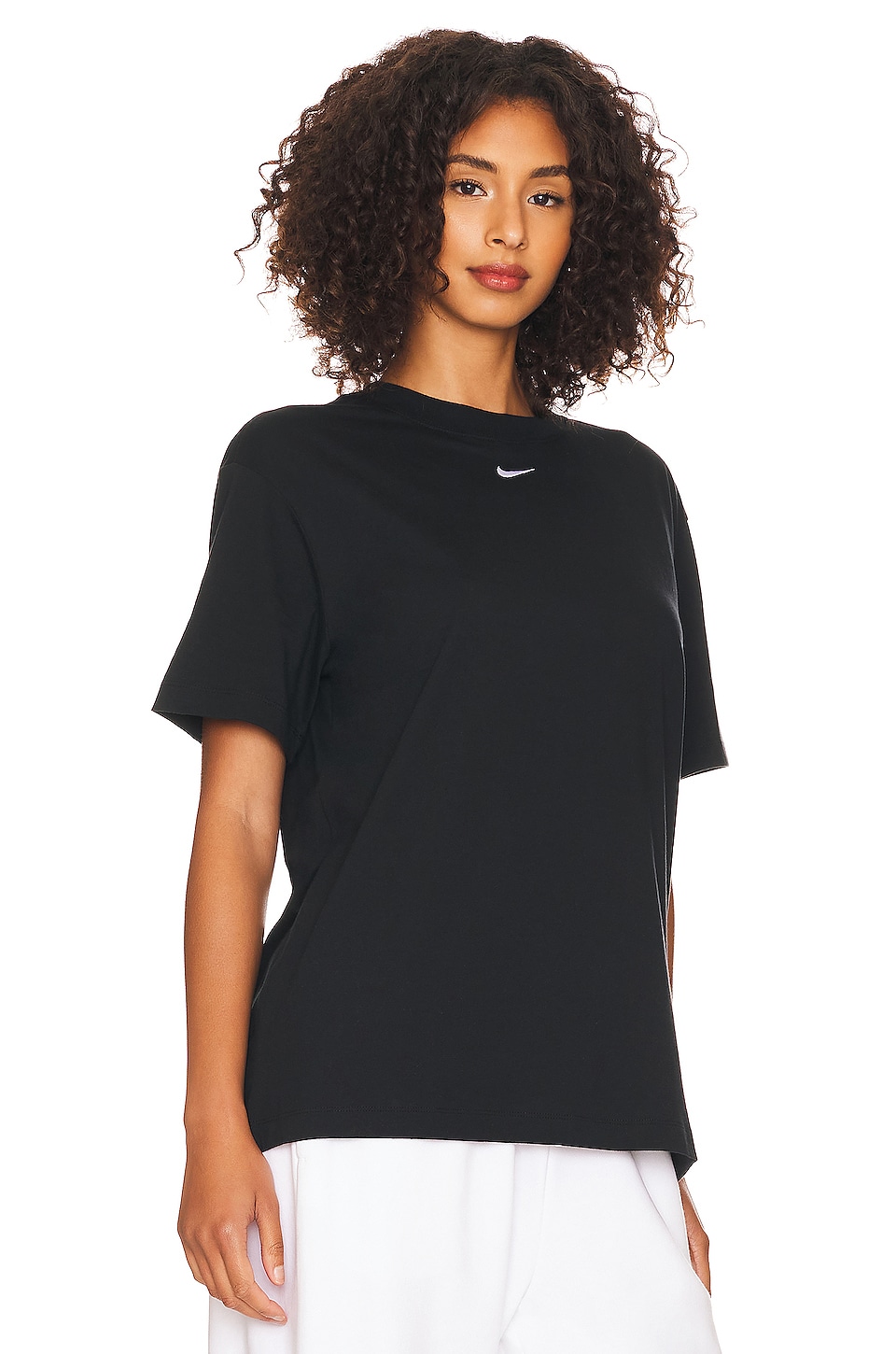 Nike NSW Essential BF Tee in Black