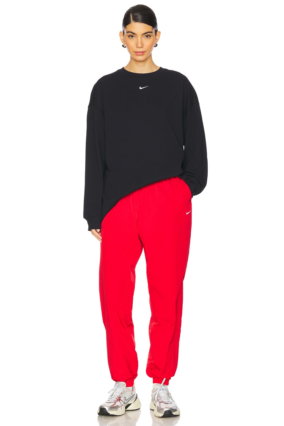 Nike Essential Tee in Black | REVOLVE