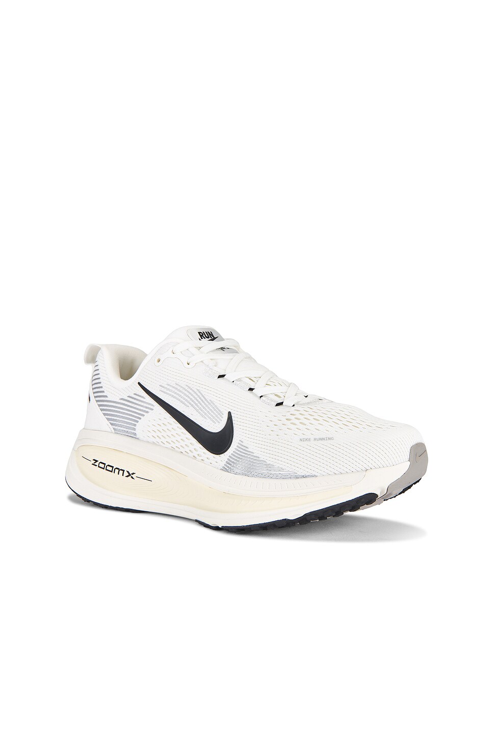 Nike Vomero 18 thumbnail