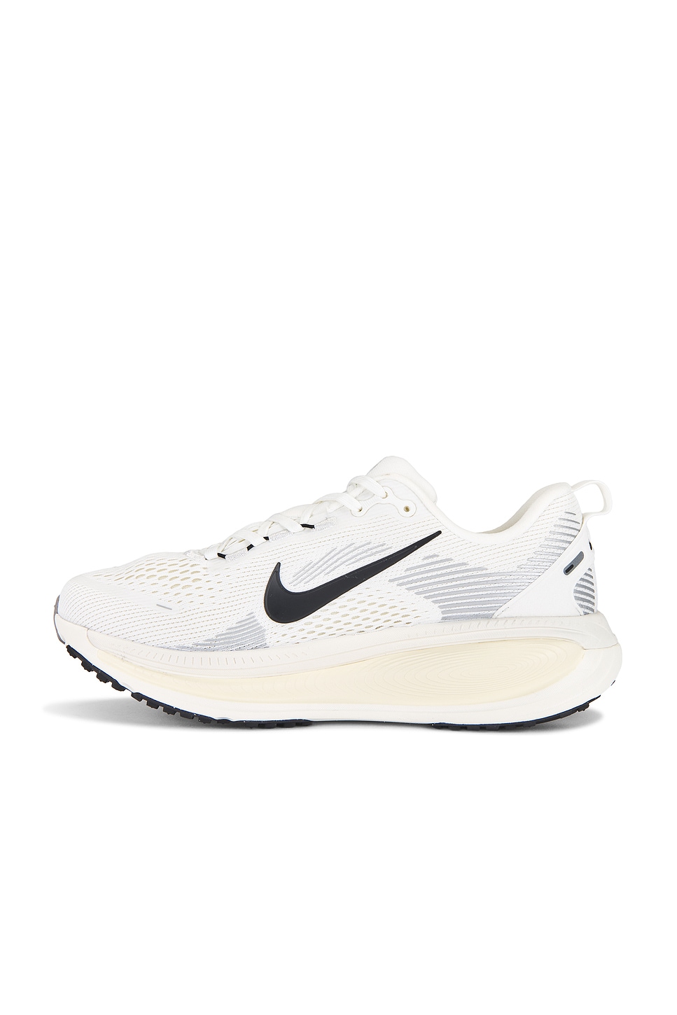 Nike Vomero 18 thumbnail