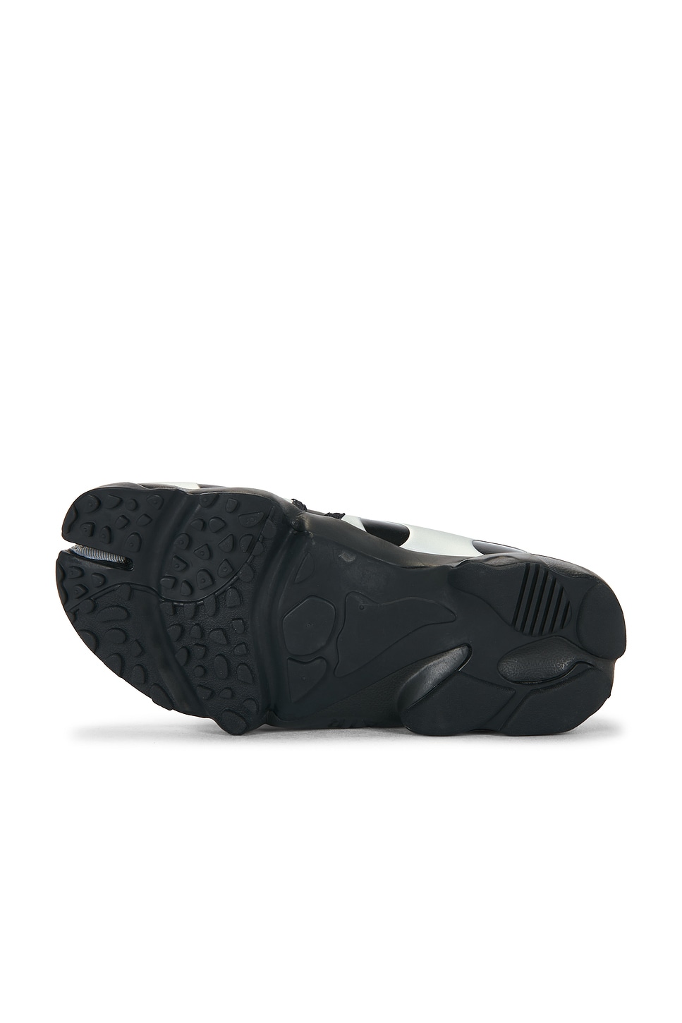 Nike Air Rift ドット ブラック 24cm Nike Air Rift Dot Sneaker in Black & Metallic Silver | REVOLVE